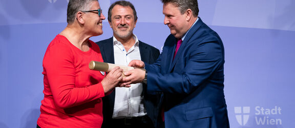 Bürgermeister Michael Ludwig überreicht das Goldene Staffelholz 2019 | David Bohmann Bürgermeister Michael Ludwig überreicht das Goldene Staffelholz 2019