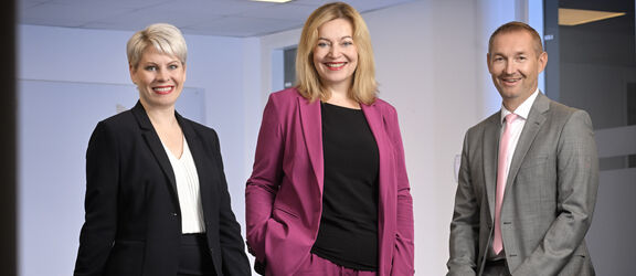 Geschäftsführung des Fonds Soziales Wien: Susanne Winkler, Anita Bauer, Michael Rosenberg (v. l. n. r.) | FSW/Zinner Geschäftsführung des Fonds Soziales Wien: Susanne Winkler, Anita Bauer, Michael Rosenberg (v. l. n. r.)