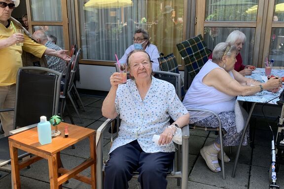 Kühle Limonaden von der Tiki-Bar sorgten für Erfrischung.