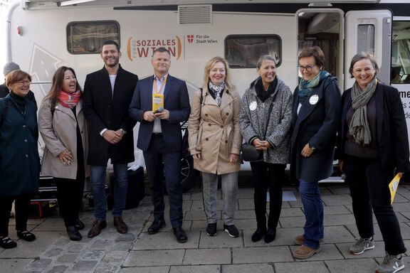 Gute Stimmung bei der Demenzbus-Auftaktveranstaltung