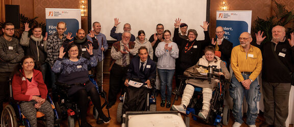 Kundinnenratswahl Abschluss FSW 58 | FSW Sieger:innen und Kandidat:innen der FSW-Kund:innen-Rats-Wahl beim Wahlabschluss im Wiener Rathaus